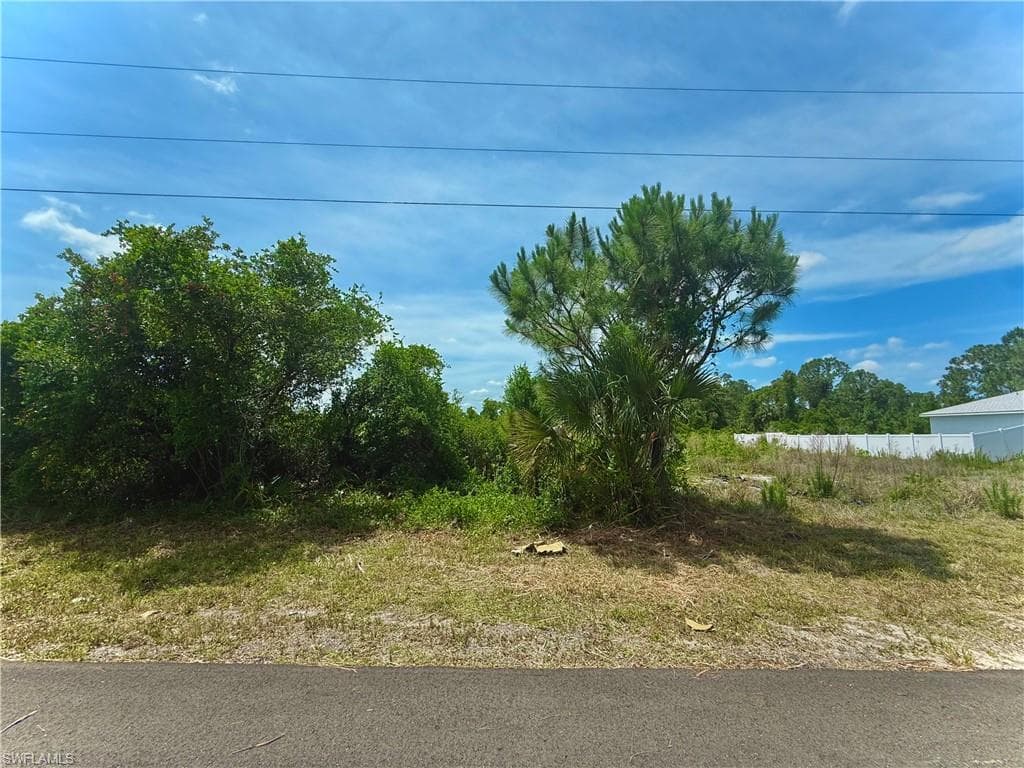 3303 65th ST W LEHIGH ACRES, FL 33971