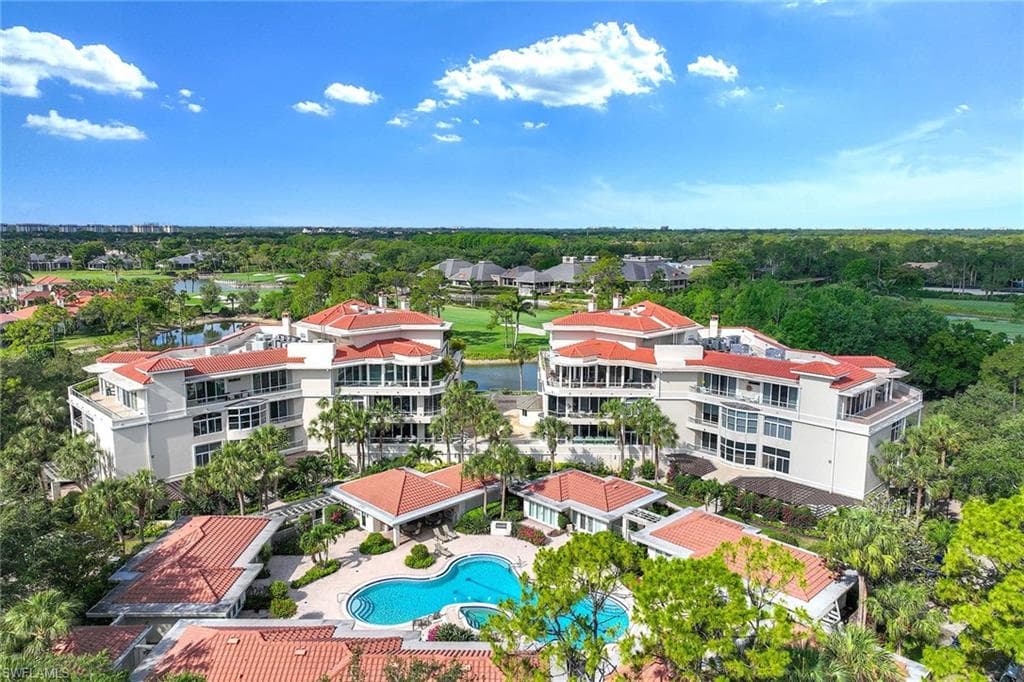 2630 Grey Oaks DR N B18 NAPLES, FL 34105