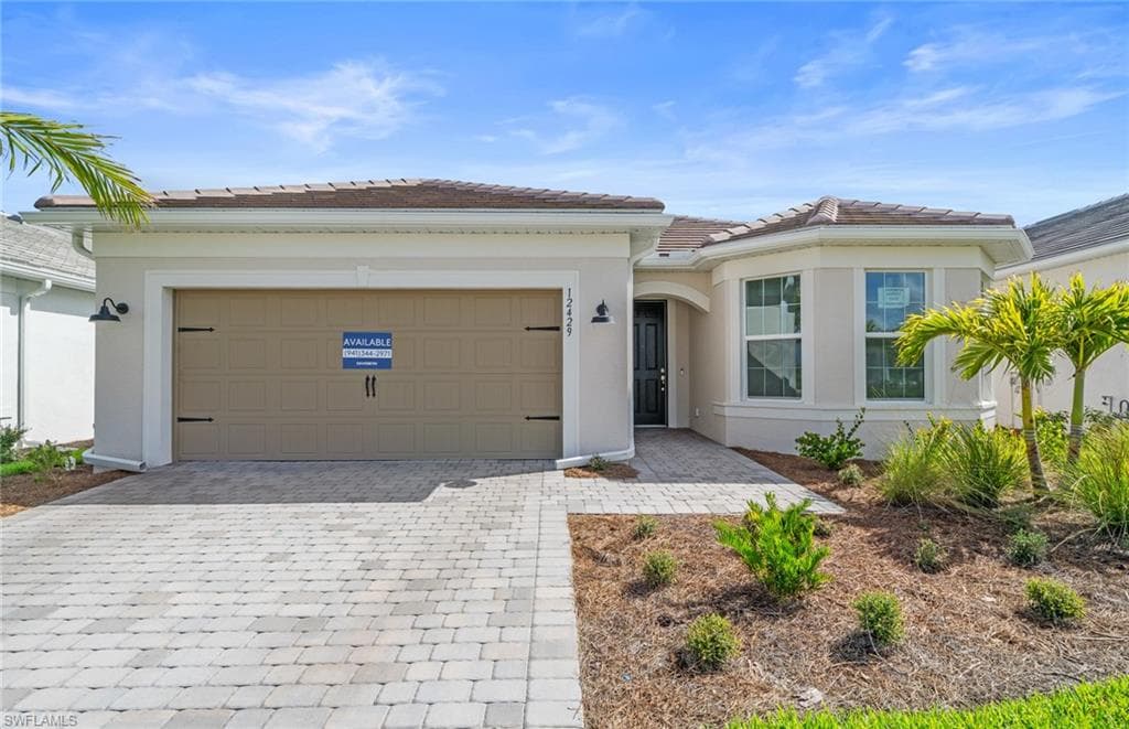 12429 Basalt LN ALVA, FL 33982