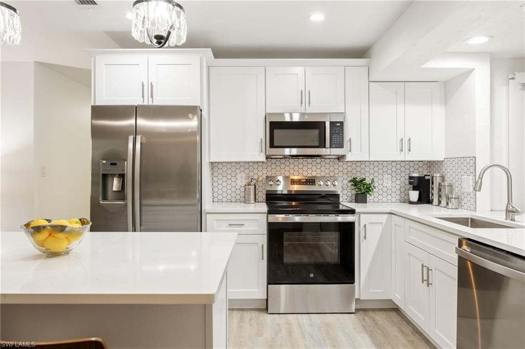 5863 Millay CT NORTH FORT MYERS, FL 33903