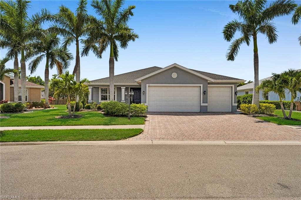 271 Destiny CIR CAPE CORAL, FL 33990