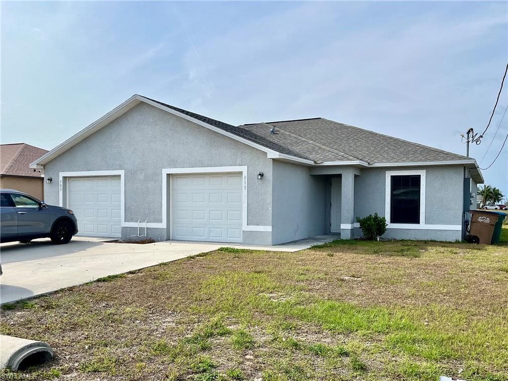 811 11th TER 811 CAPE CORAL, FL 33909