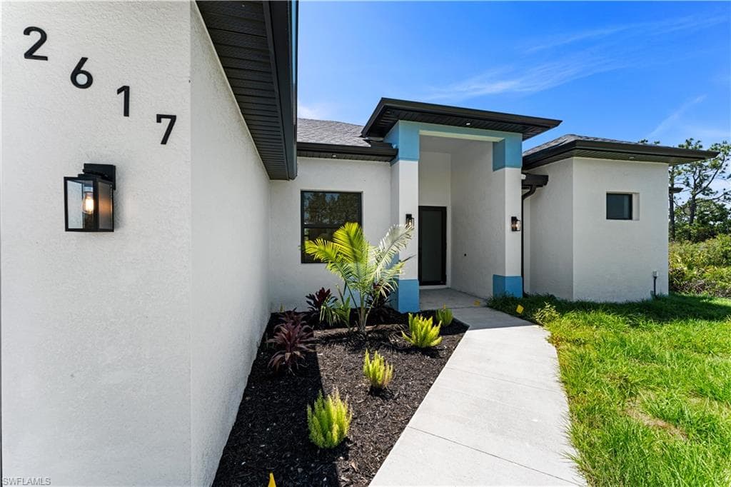 2617 40th ST W LEHIGH ACRES, FL 33971