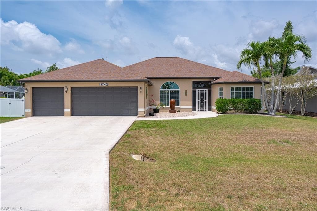 3742 SE 3rd PL CAPE CORAL, FL 33904