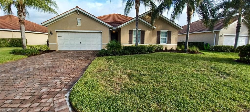 3094 Apple Blossom DR ALVA, FL 33920