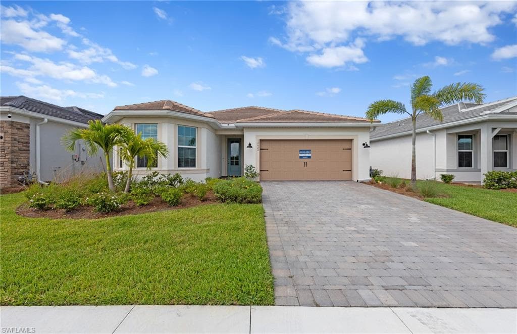 12424 Basalt LN ALVA, FL 33982