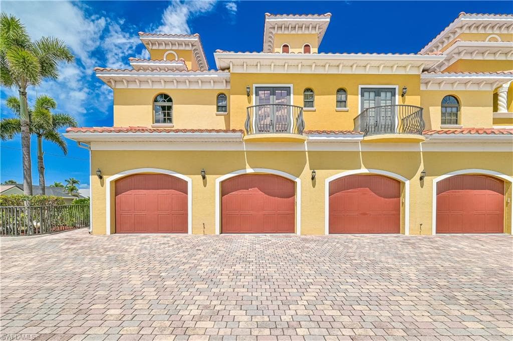 4910 SW 17th PL 4B CAPE CORAL, FL 33914