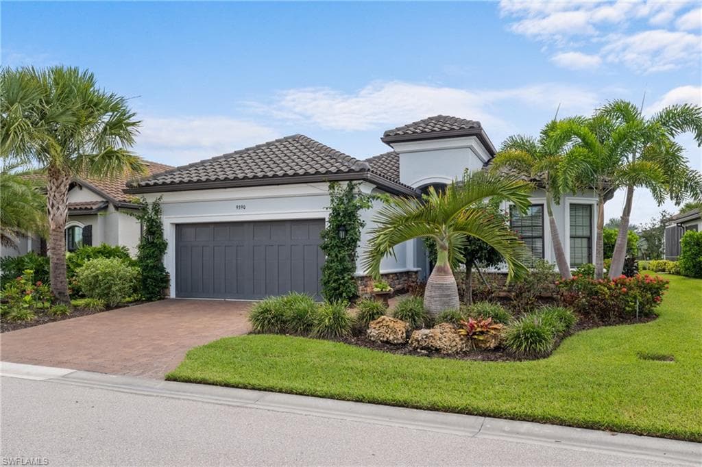 9390 Carretto DR NAPLES, FL 34119