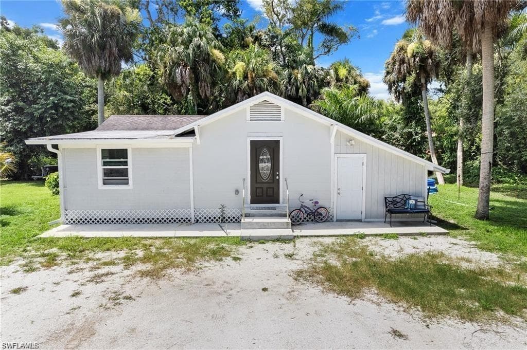 1335 Piney RD NORTH FORT MYERS, FL 33903