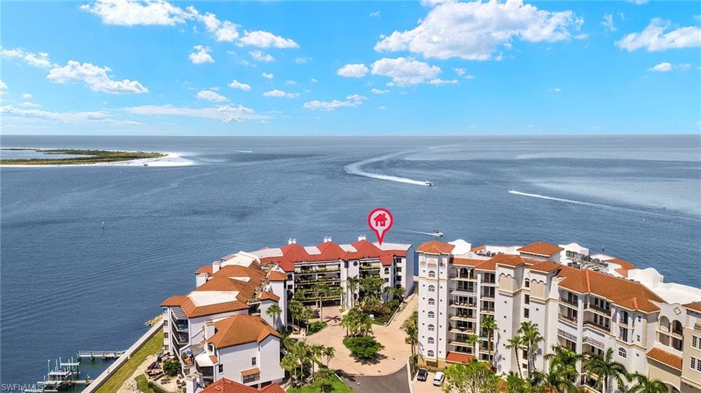 625 La Peninsula BLVD 625 NAPLES, FL 34113