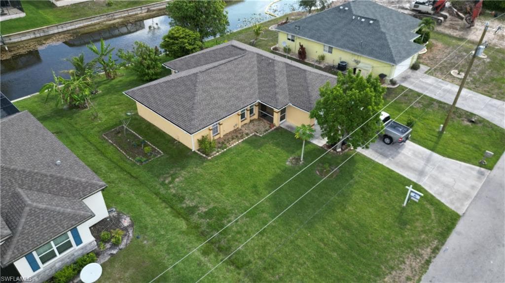 323 SE 16th ST CAPE CORAL, FL 33990