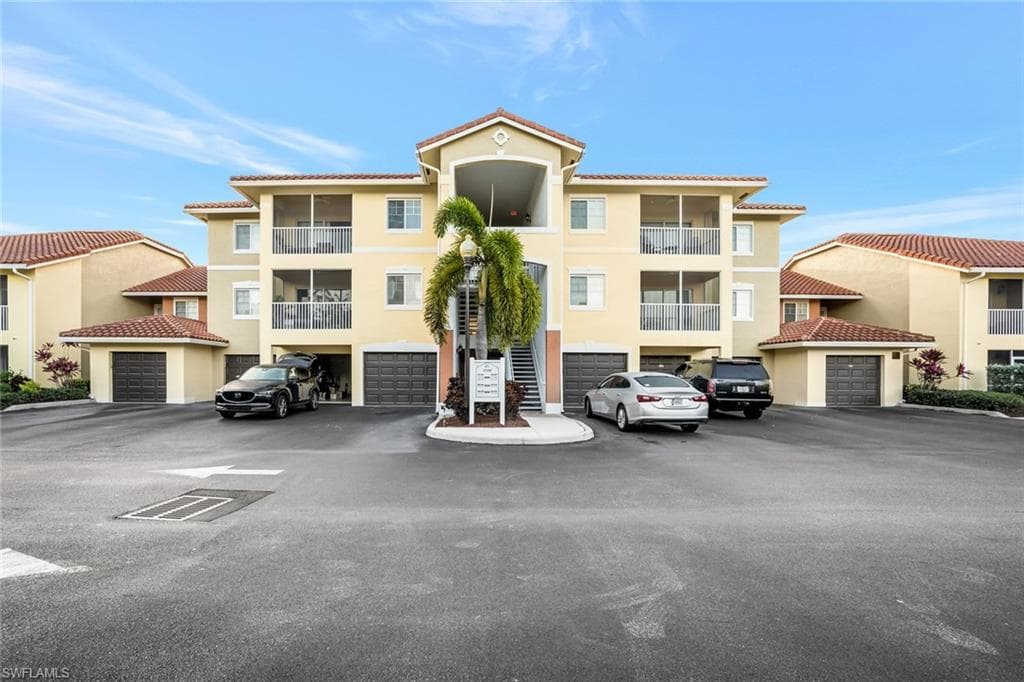 13180 Bella Casa CIR 165 FORT MYERS, FL 33966