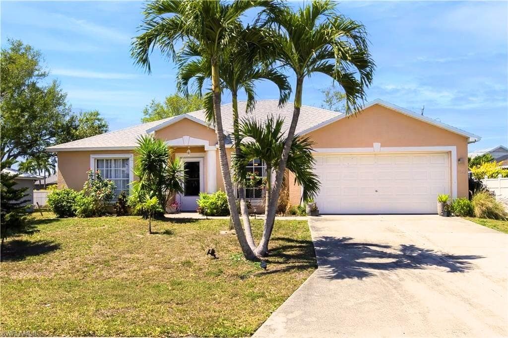 4618 6th PL CAPE CORAL, FL 33914