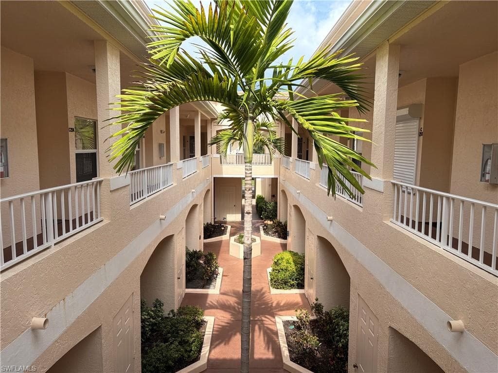 1096 Woodshire LN C205 NAPLES, FL 34105