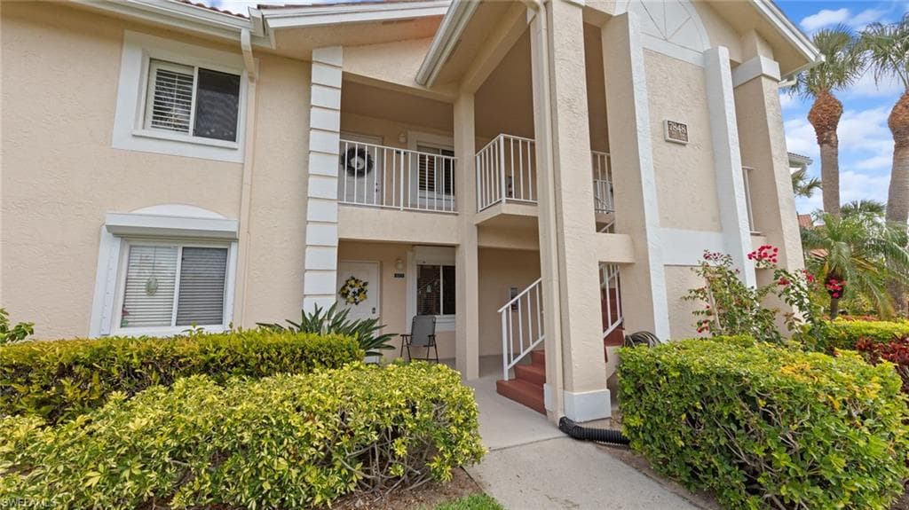 7848 Emerald CIR 203 NAPLES, FL 34109