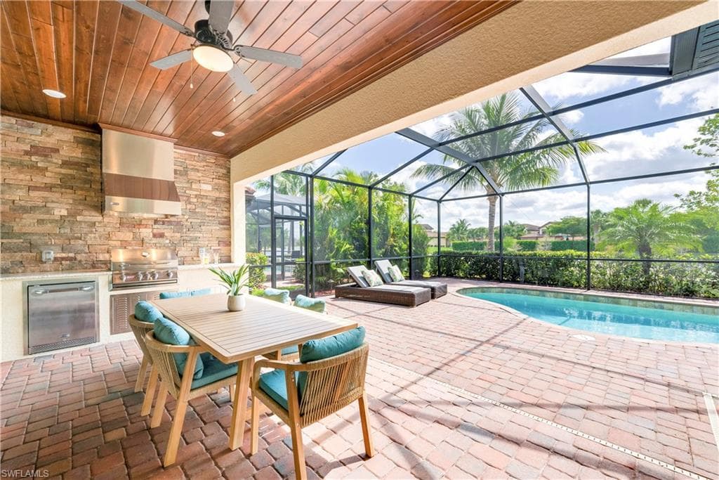 28135 Foxrock CT BONITA SPRINGS, FL 34135
