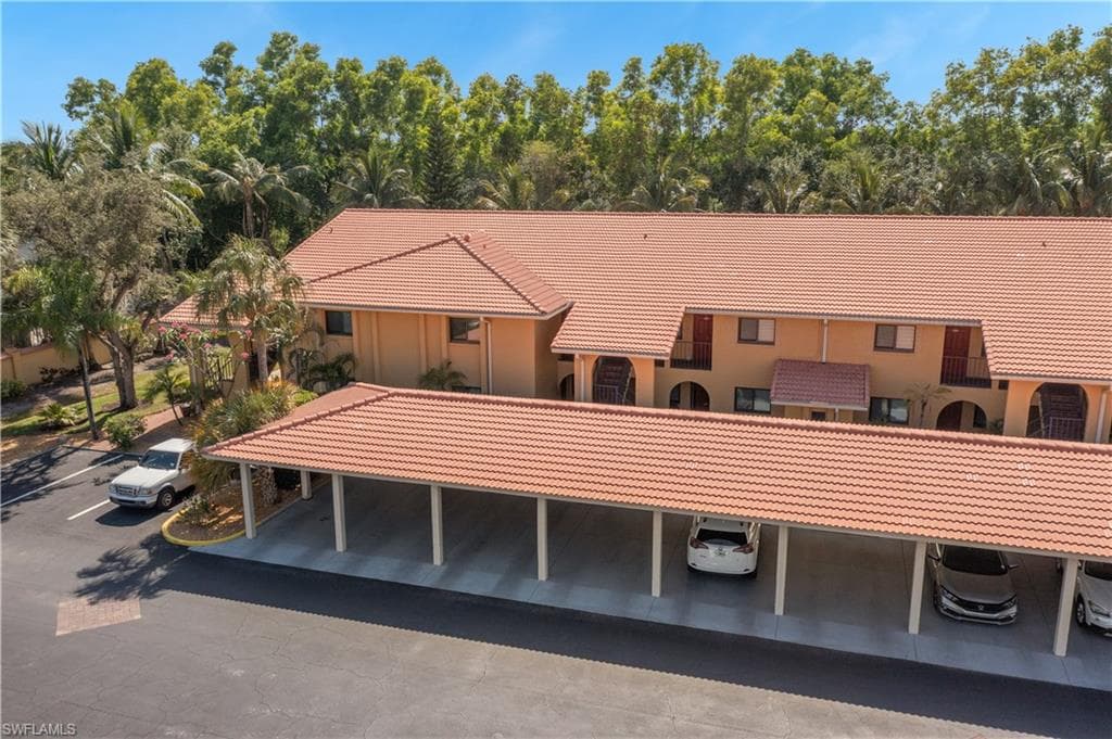9820 Citadel LN 202 BONITA SPRINGS, FL 34135