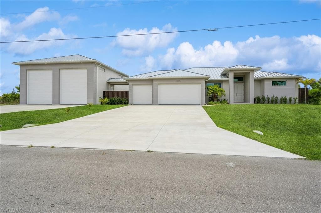 3805 36th AVE CAPE CORAL, FL 33993