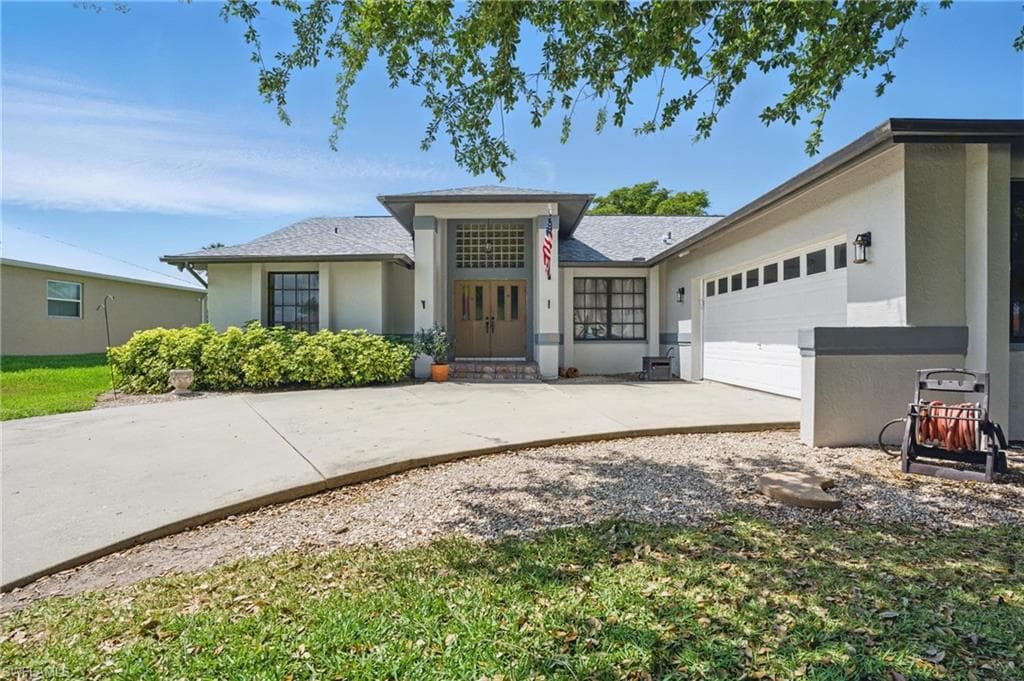 2200 40th ST CAPE CORAL, FL 33914