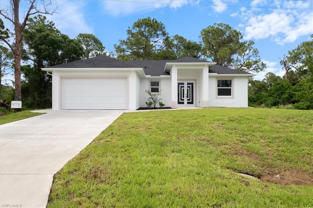 2916 15th ST W LEHIGH ACRES, FL 33971