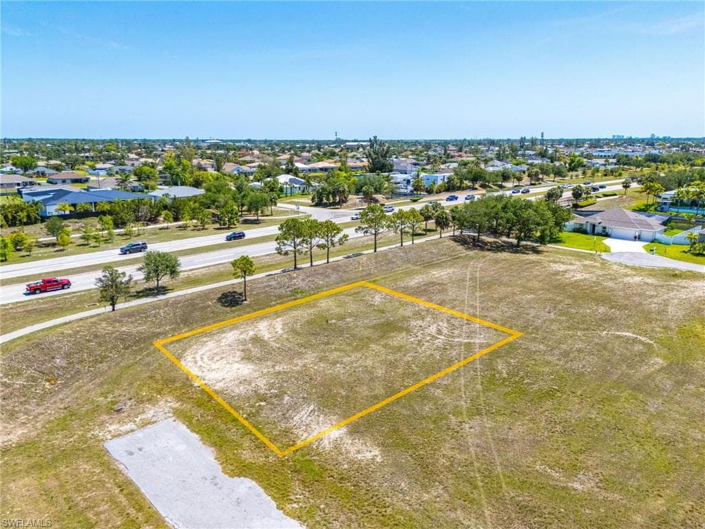 2417 SW 11th PL CAPE CORAL, FL 33914