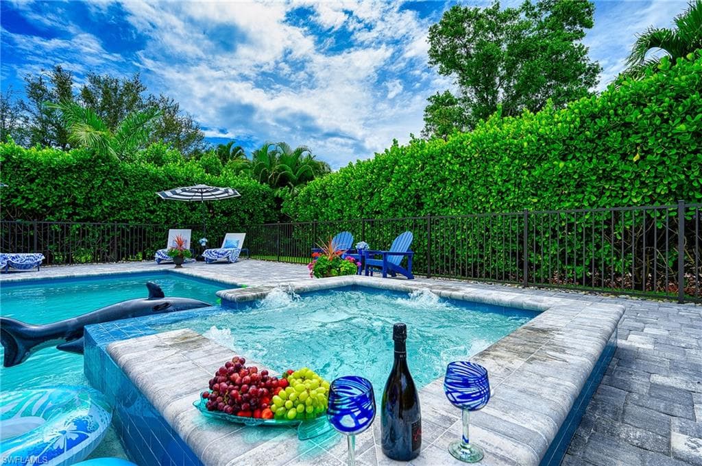 793 Teton CT SW NAPLES, FL 34104