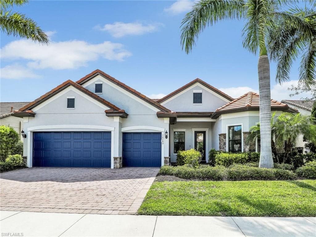 16289 Camden Lakes CIR NAPLES, FL 34110