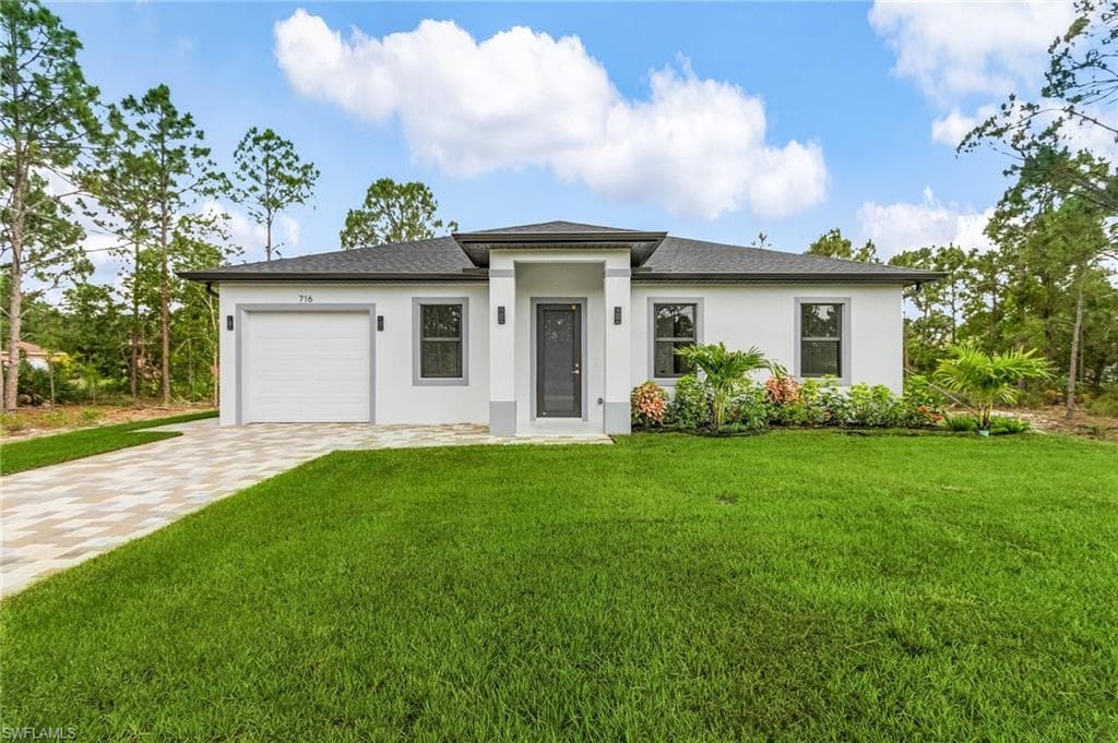 716 David Laird LN LEHIGH ACRES, FL 33974