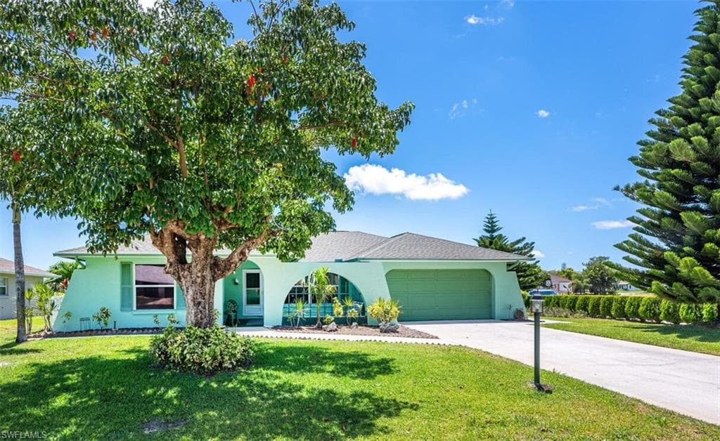 938 Charlemagne BLVD NAPLES, FL 34112