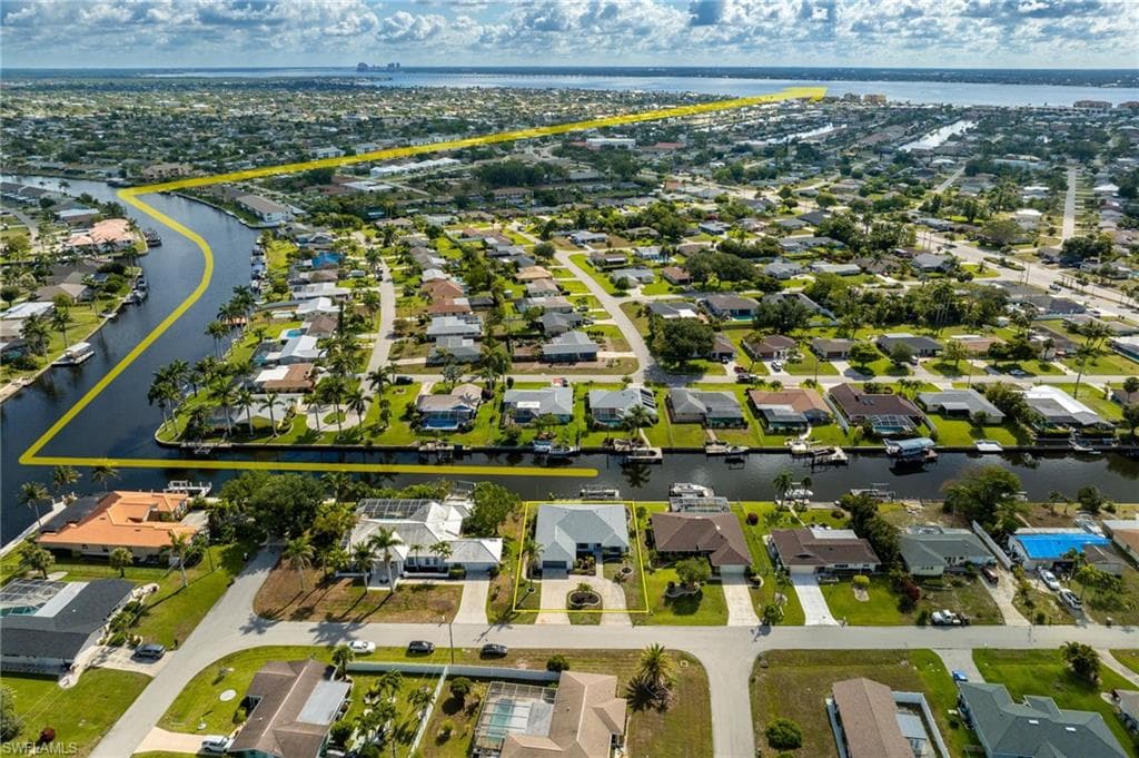 4407 SE 11th PL CAPE CORAL, FL 33904