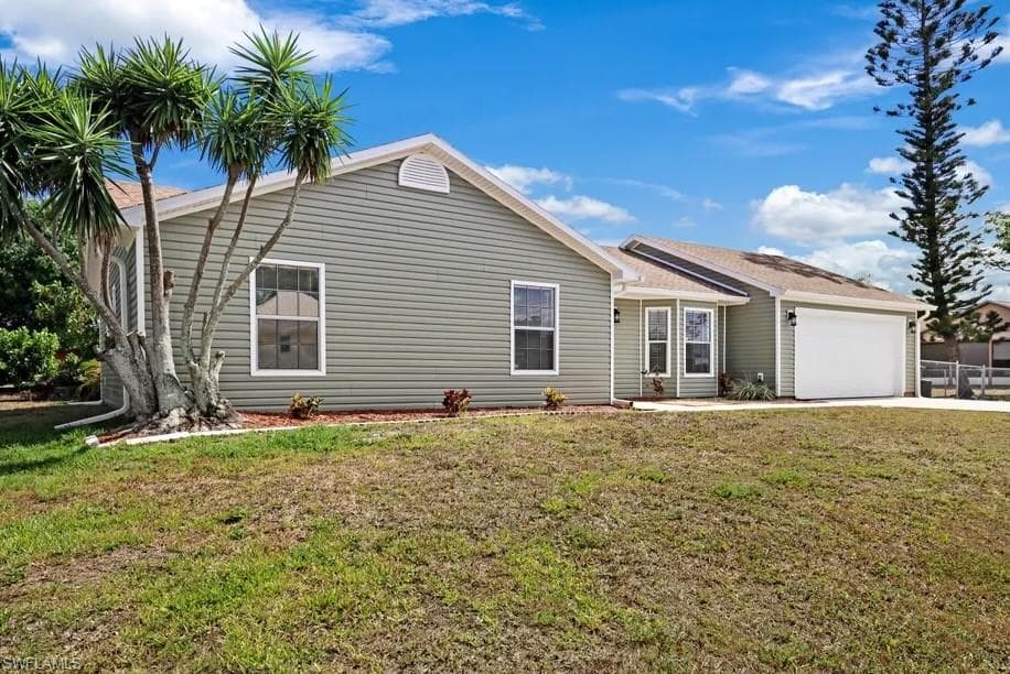 8440 Pennsylvania BLVD FORT MYERS, FL 33967