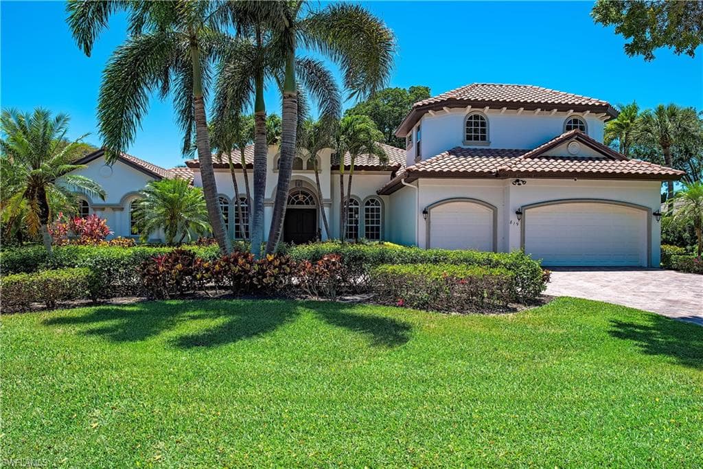 819 Bentwood DR NAPLES, FL 34108