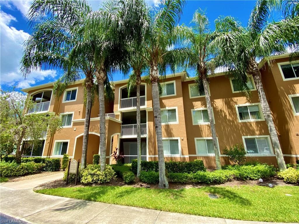 1840 Florida Club CIR 5204 NAPLES, FL 34112