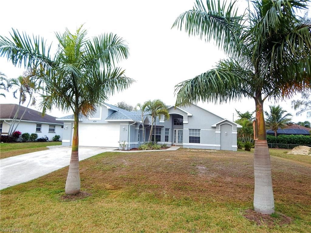 424 SW 38th PL CAPE CORAL, FL 33991