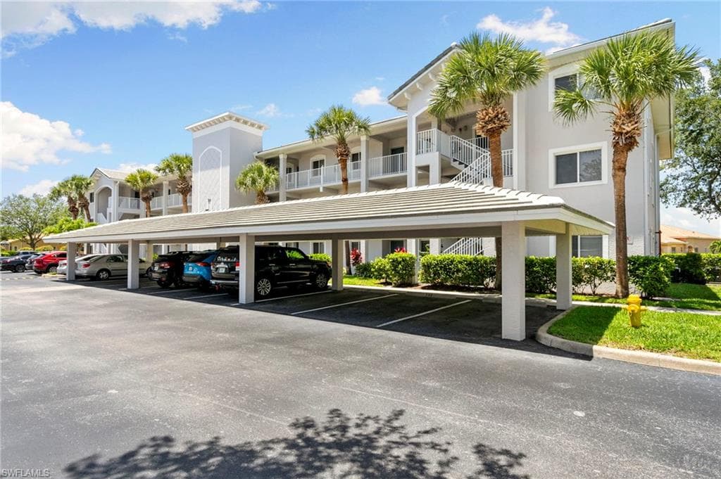 7839 Regal Heron CIR 205 NAPLES, FL 34104