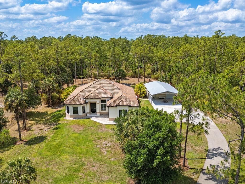 3818 2nd AVE NE NAPLES, FL 34120