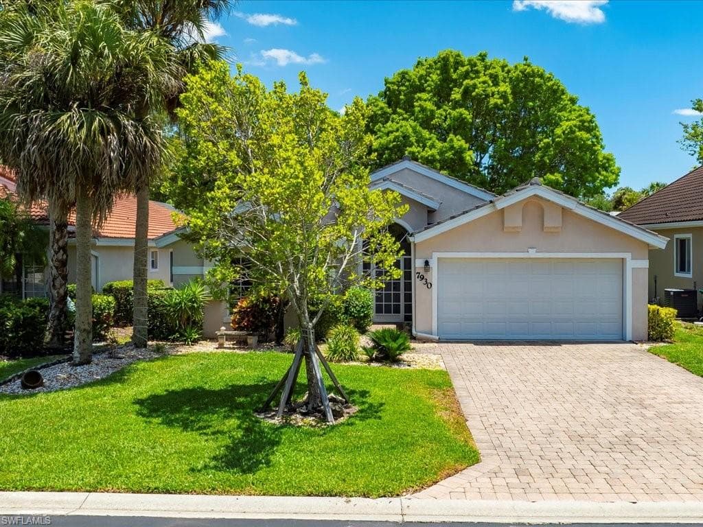 7930 Wexford DR NAPLES, FL 34104