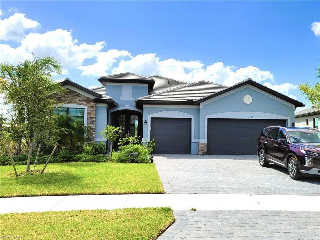 1796 Hagen CT NAPLES, FL 34120