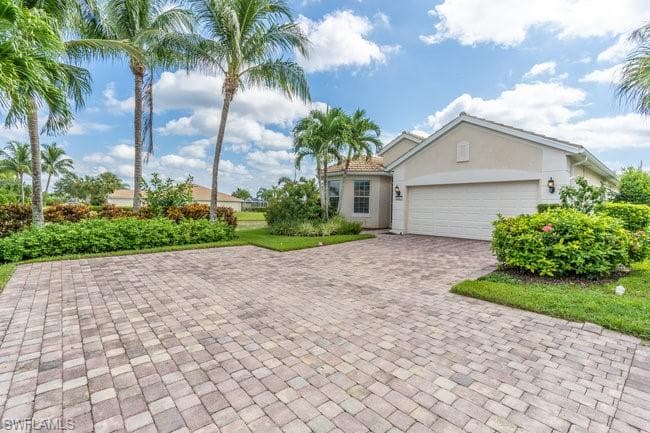 8887 Ravello CT NAPLES, FL 34114