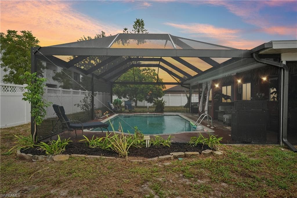 913 Mohawk PKWY 915 CAPE CORAL, FL 33914