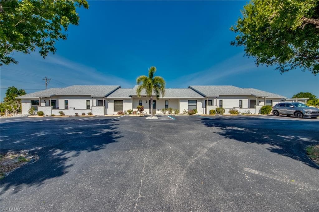 3914 SW 8th CT 103 CAPE CORAL, FL 33914