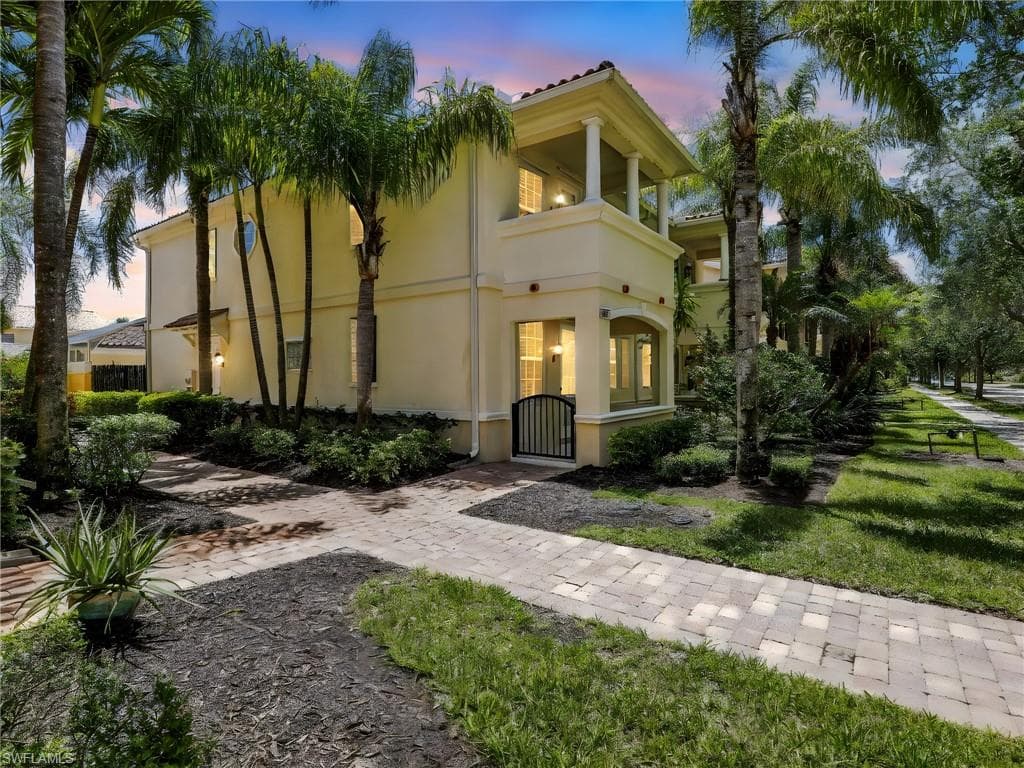 15329 Laughing Gull LN BONITA SPRINGS, FL 34135