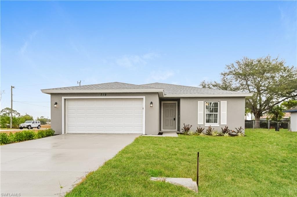 719 13th TER CAPE CORAL, FL 33991