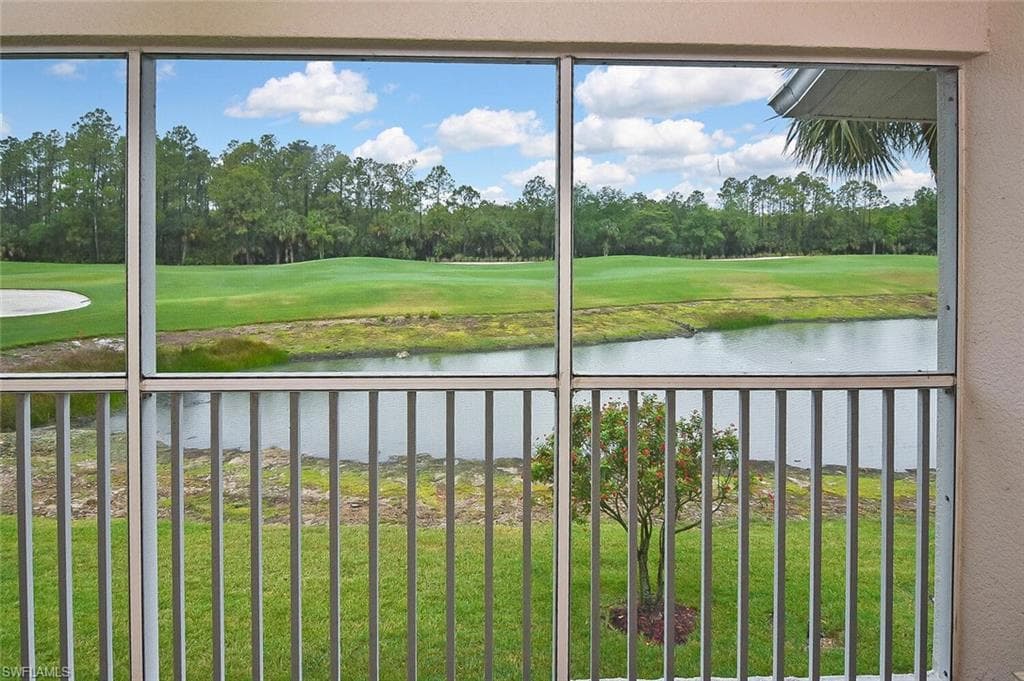 3880 Sawgrass WAY 2423 NAPLES, FL 34112