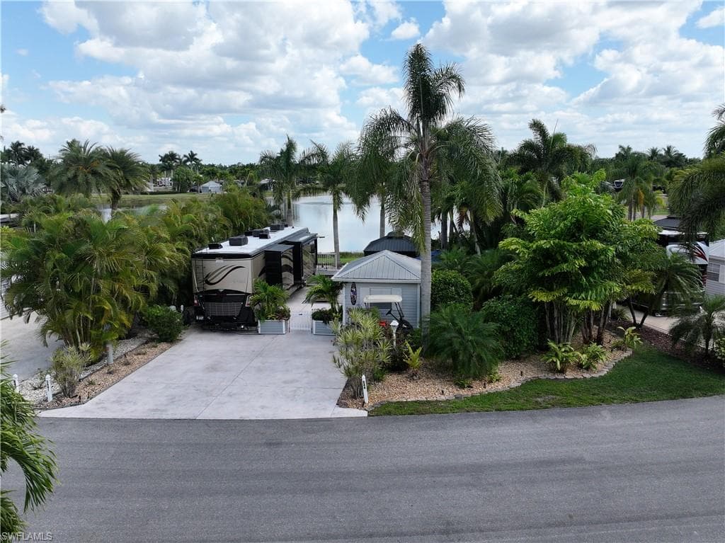 5641 CYPRESSWOODS RESORT DR FORT MYERS, FL 33905