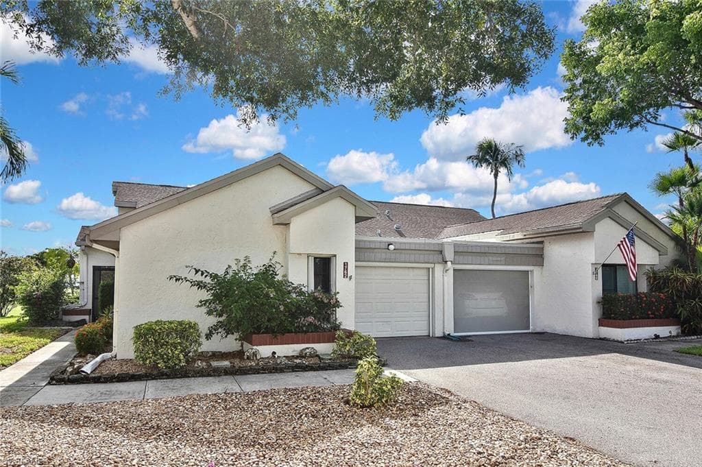 1762 Augusta DR FORT MYERS, FL 33907