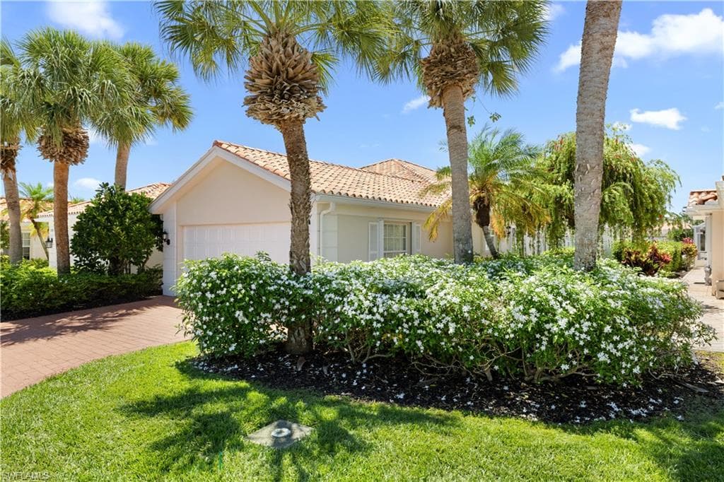 3134 Andorra CT NAPLES, FL 34109