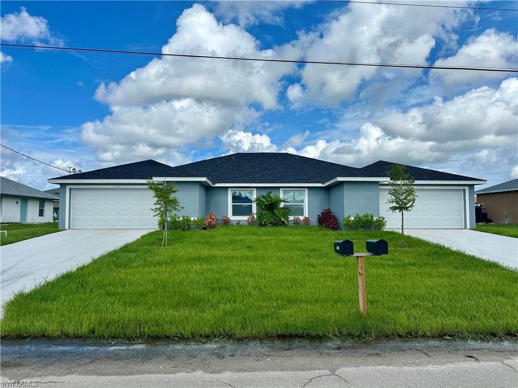 1113-1115 Gordon AVE S LEHIGH ACRES, FL 33973