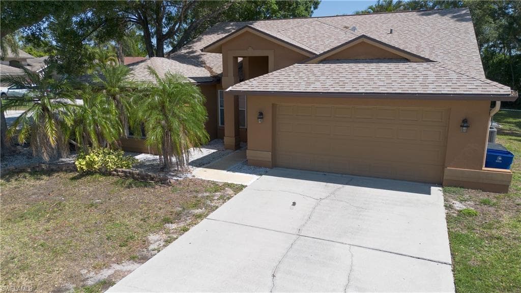 9511 Cypress DR N FORT MYERS, FL 33967