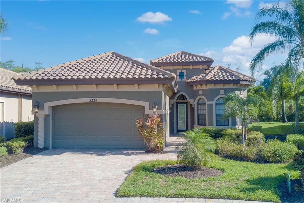 8336 Adelio LN FORT MYERS, FL 33912